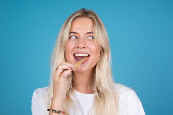 Bild von Happy Tabs - Zahnpastatabletten - Innovative Zahnpasta - Pfefferminzkohle (Fluoridfrei) - ca. 80 Kautabletten