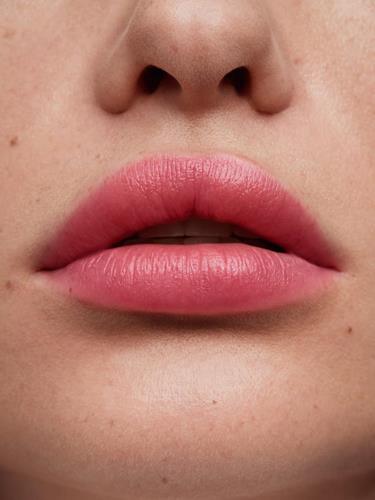 Bild von UND GRETEL - TAGAROT - Tinted Lip Balm - ACAI 01